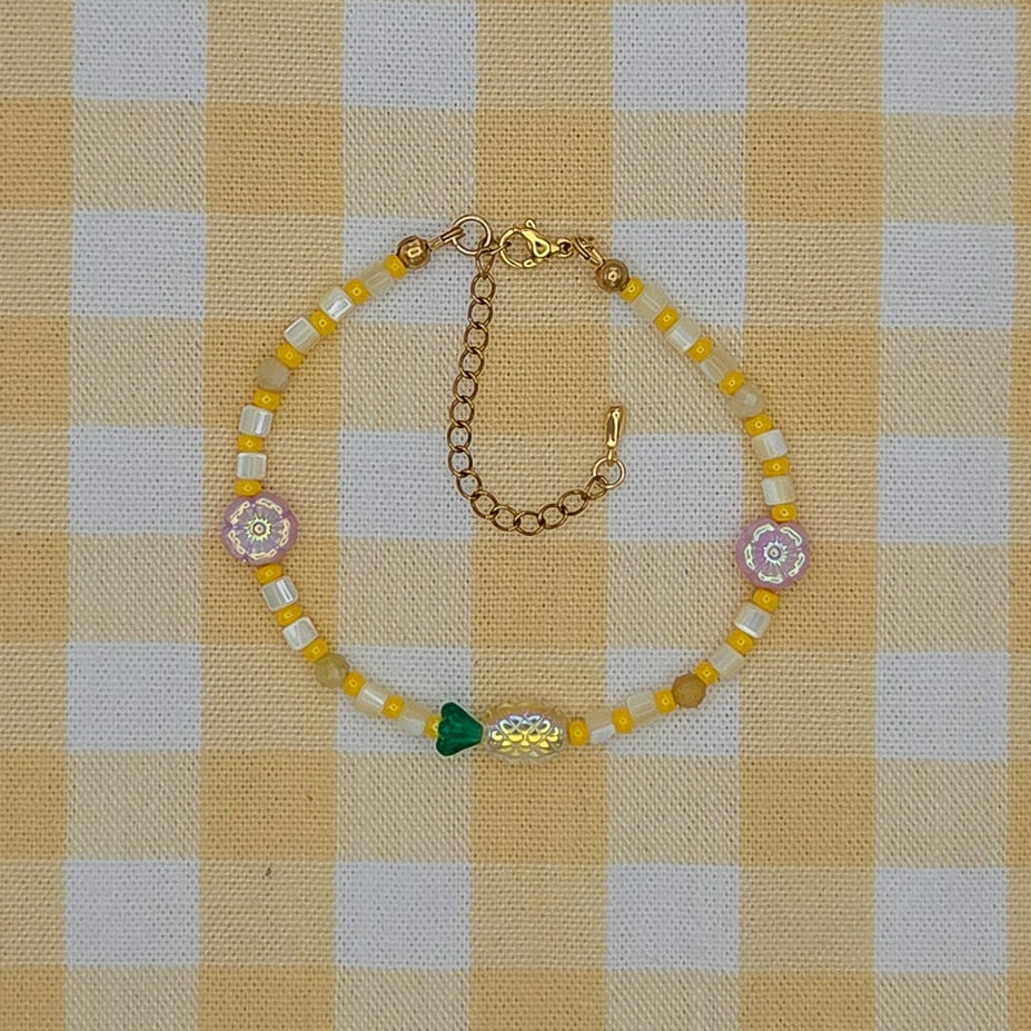 Pineapple Blossom Glass Beaded Bracelet