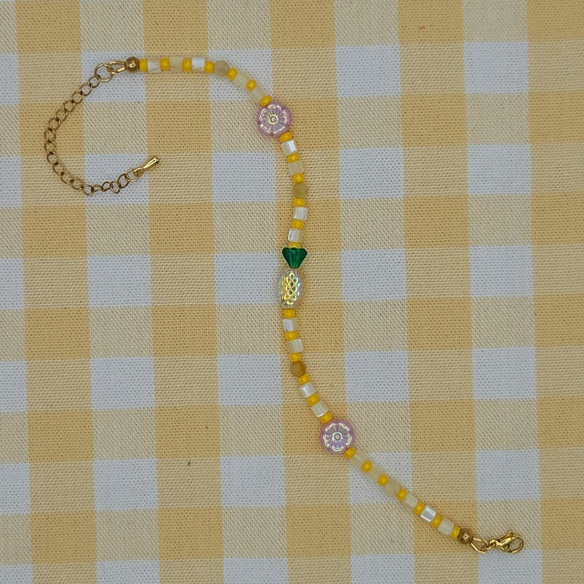 Pineapple Blossom Glass Beaded Bracelet